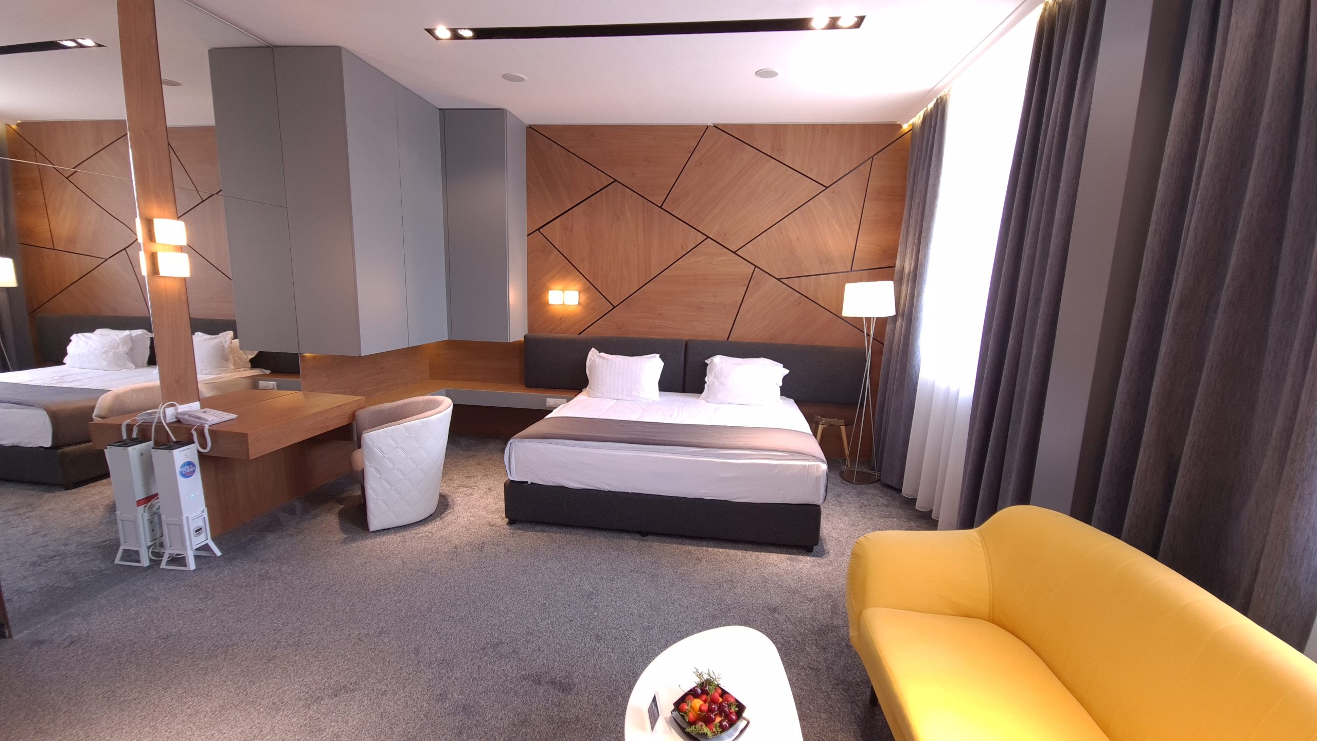 обновени стаи в бизнес хотел Аква Варна