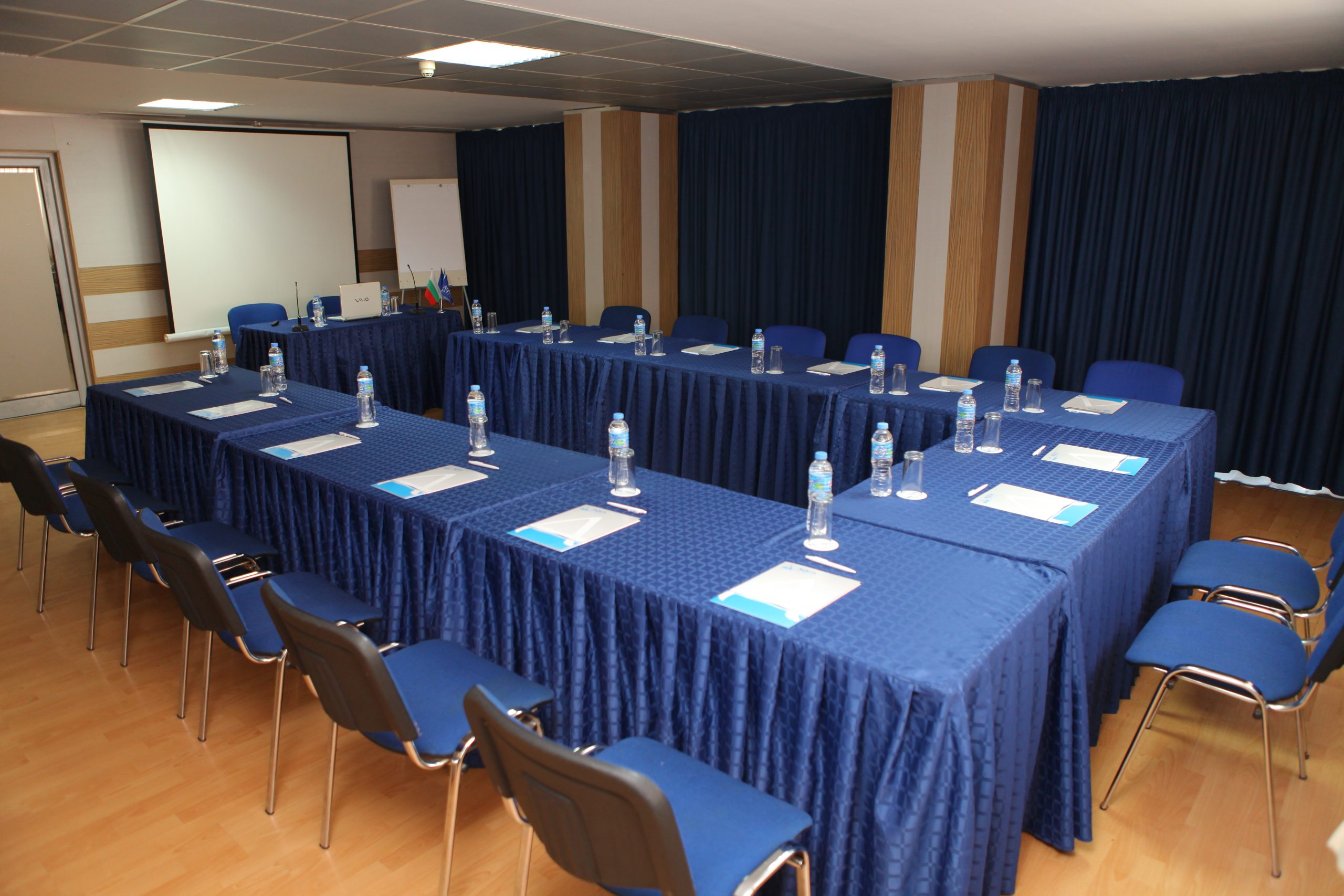 конферентна зала Русалка подредена за събитие - хотел Аква Варна